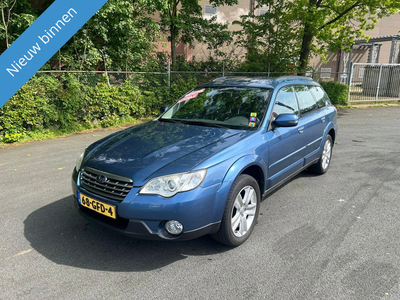 Subaru Outback 2.5i Comfort NETTE AUTO RIJD EN SCHAKELT GOED