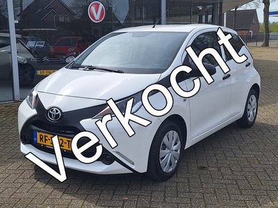 Toyota Aygo 1.0 VVT-i x-fun AIRCO - BLEUTOOTH - CRUISE CONTROLE - CENTRALE VERGRENDELING