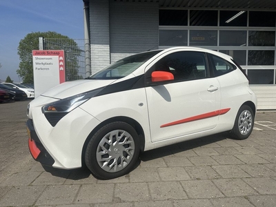 Toyota Aygo 1.0 VVT-i x-play 26.000 km 1e Eigenaar