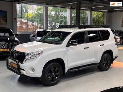 Toyota Land Cruiser 3.0 D-4D 4x4 Automaat 5-Persoons Geel Kenteken Dakrek