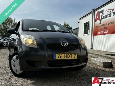 Toyota Yaris 1.0 VVTi + Nieuwe APK