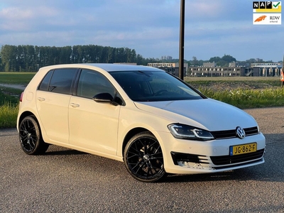 Volkswagen Golf 1.2 TSI Highline Airco/Xenon/Lmv/Elekt ramen/Nap/Boekjes