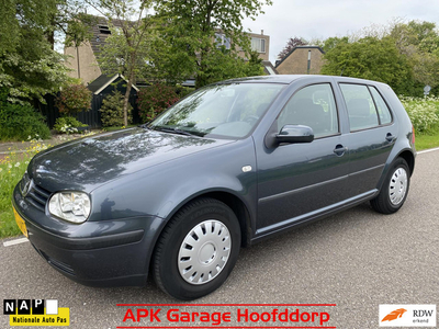 Volkswagen Golf 1.4-16V Trendline / 5-deurs / 145000 km