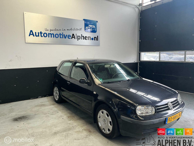 Volkswagen Golf 1.6