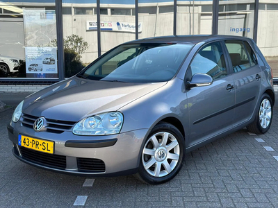 Volkswagen Golf 1.6 Trendline