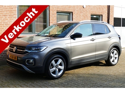 Volkswagen T-Cross 1.0 TSI Style. Adaptief Cruise, Navi, Camera, Stoelverw, Led Koplampen, Trekhaak 1100kg