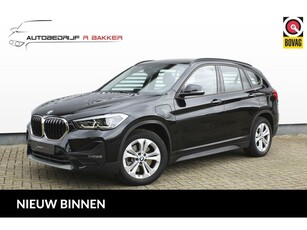 BMW X1 xDrive25e Business Edition Plus // LED - HUD -