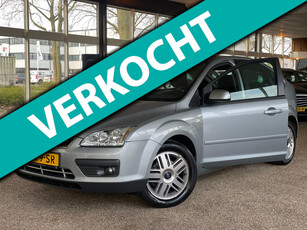 FORD FOCUS 1.6-16V|Automaat|Cruise|Airco|Lage km|4 elek.rmn|Park.sensoren|Onderhoudshistorie|Unieke staat|Topstaat|