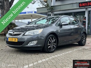 Opel Astra 1.6 Selection met trekhaak