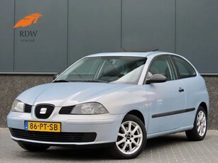 SEAT Ibiza 1.4-16V Stella Lichtmetalen velgen NAP