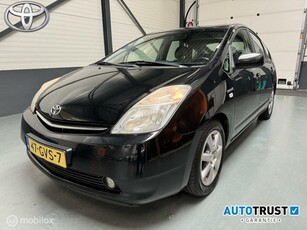 Toyota Prius 1.5 VVT-i Tech NaviCameraKeyless