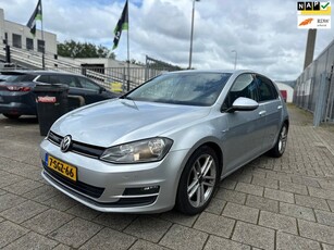 Volkswagen Golf 1.6 TDI Highline BlueMotion