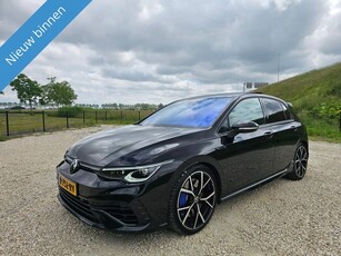 Volkswagen Golf 2.0 TSI R 4Motion Akrapovic/ Pano