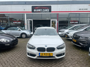 BMW 1-serie 118i AUTOMAAT-NAVI-PDC