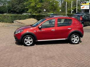 Dacia Sandero 1.6 Stepway LPG G3,bj.2012,kleur:rood,5