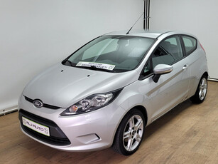 Ford Fiesta 1.25 Champion | Airco | Sportvelgen | Radio met aux | Isofix | Leuke sportieve uitvoering | Boekjes erbij