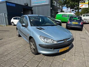 Peugeot 206 1.1 X-line