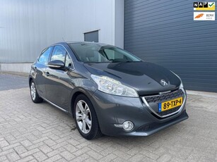 Peugeot 208 1.4 VTi Allure PANO CLIMA PDC 5DRS 2012