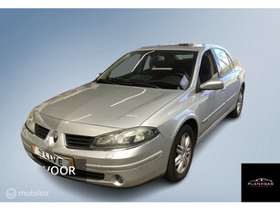 Renault Laguna 2.0-16V Turbo Initiale