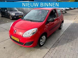 Renault Twingo 1.2 Authentique NWE APK