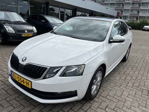 Skoda Octavia 1.0 TSI 115PK Ambition Business Pdc Bluetooth Lmv Cruise Airco Navi Pano NAP