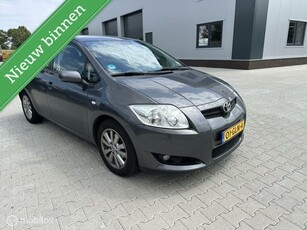 Toyota Auris 1.6-16V Executive Clima goed onderhouden