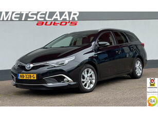 Toyota Auris 1.8 Hybrid Business Pro Panoramadak