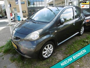 Toyota Aygo 1.0-12V + 5-deurs Airco Zuinig A-Label APK Juli