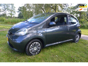 Toyota Aygo 1.0-12V*3drs*airco*elektr pakket*isofix*aux