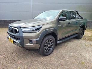 Toyota Hilux 2.8 D-4D Double Cab Invincible VAN Direct