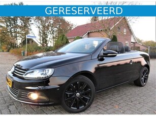 Volkswagen EOS 1.4i Cabrio met Leder, Airco en Véle Opties !