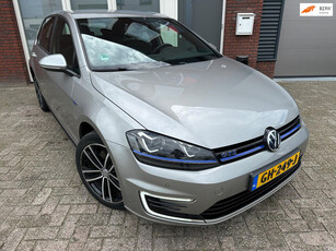 Volkswagen Golf 1.4 TSI GTE / Navi / PDC / LED / Cruise / NAP / LM