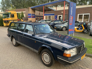 Volvo 245 GL 2.3 Polar APK verlopen met laswerk!