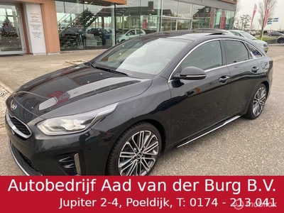 Kia ProCeed 1.4 T-GDI GT-PlusLine Automaat/ Pano-dak/ Trekhaak afn/ Velgen 18 inch/ Keyless entry / Elec a.klep / Electr verstel stoel/ dodehoek detectie