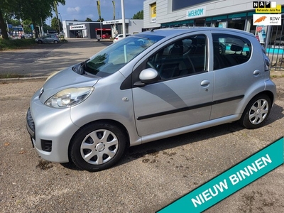 Peugeot 107 1.0-12V XR HALF LEDER AIRCO luxe uitvoering