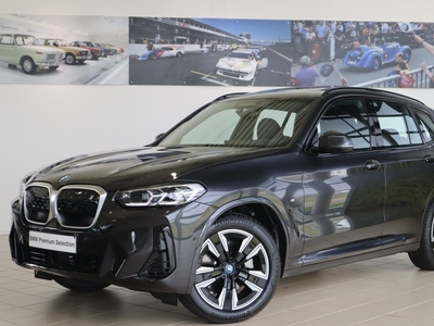 BMW IX3 Executive 80 kWh M-Sportpakket Panoramadak / Driving Assistant Professional