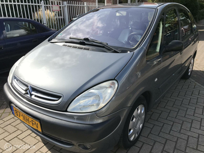 Citroen Xsara Picasso 2.0i-16V Différence 2