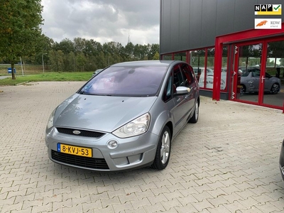 Ford S-Max 1.8 TDCi / 7 p / Navi / PDC / Leder / Export /