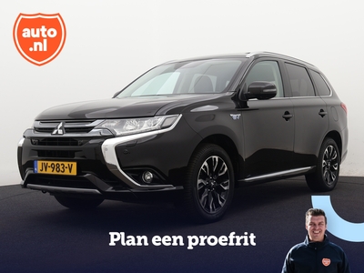 MITSUBISHI OUTLANDER 2.0 PHEV instyle+ | Panoramadak | 360 Camera | Lederen bekleding | Stoelverwarming |