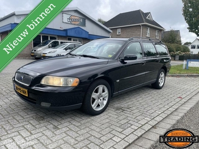 Volvo V70 2.5T AWD Momentum 7 persoons , youngtimer!