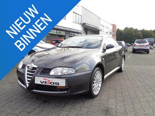 Alfa Romeo GT 2.0 JTS Distinctive LAGE KMSTAND / MOOIE AUTO