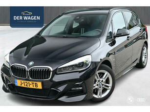 BMW 220i Active Tourer High Executive M Sport | ACC | Trekhaak | Camera | DAB+