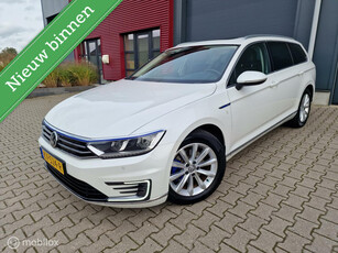 Volkswagen Passat 1.4TSI GTE/ Panoramadak/ Trekhaak/nwe APK