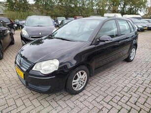 Volkswagen Polo 1.4-16V Sportline only export (bj 2005)