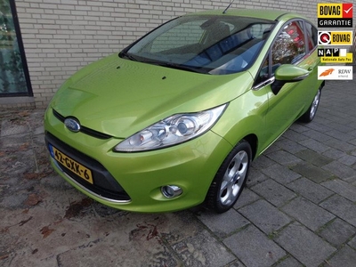 Ford Fiesta 1.25 Titanium NIEUWE APK 3 MAANDEN GARANTIE