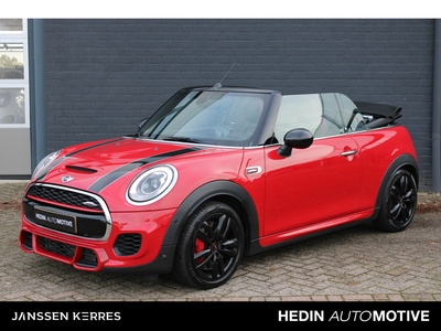 MINI MINI Cabrio 2.0 232 PK John Cooper Works Chili NL-Auto/Automaat/Navi/Camera/Clima/Stoelverwarming/Head-Up Display/LM-velgen/Parkeersensoren