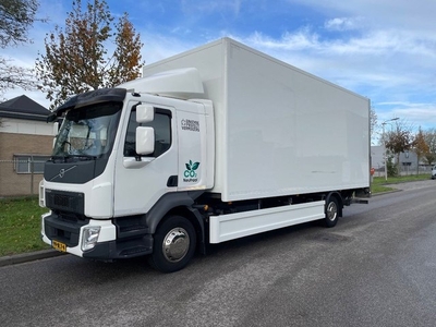 Volvo FL verhuiswagen 2019 only 133.000 km (bj 2019)