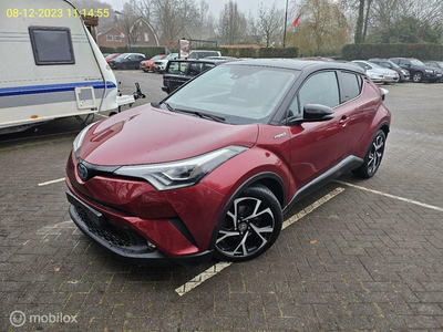 Toyota C-HR 1.8 Hybrid Bi-Tone Plus parkeer automaat