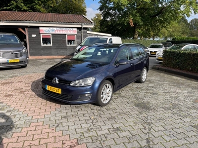 Volkswagen Golf 1.6 TDI HighLine - Nieuwe distributie- navigatie