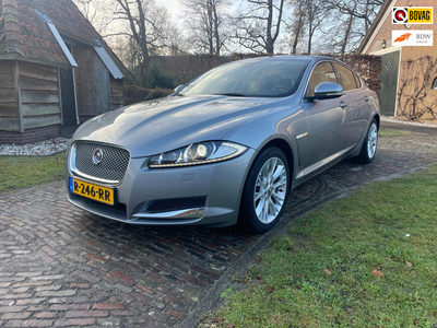 Jaguar XF 3.0D–LEER –CAMERA -NAVI –18”